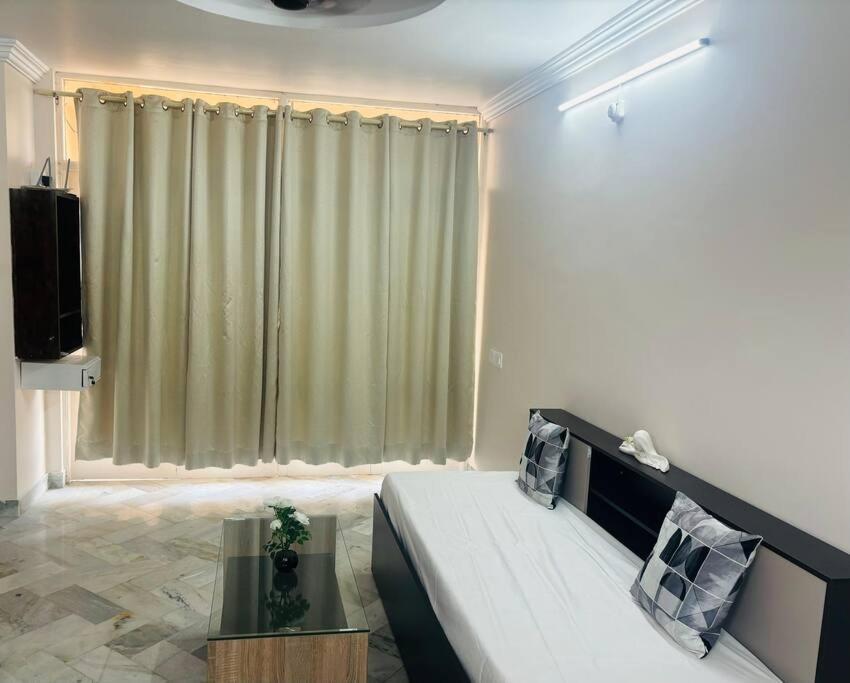 Simhagiri Sea Holiday Inn Визакхапатнам Екстериор снимка